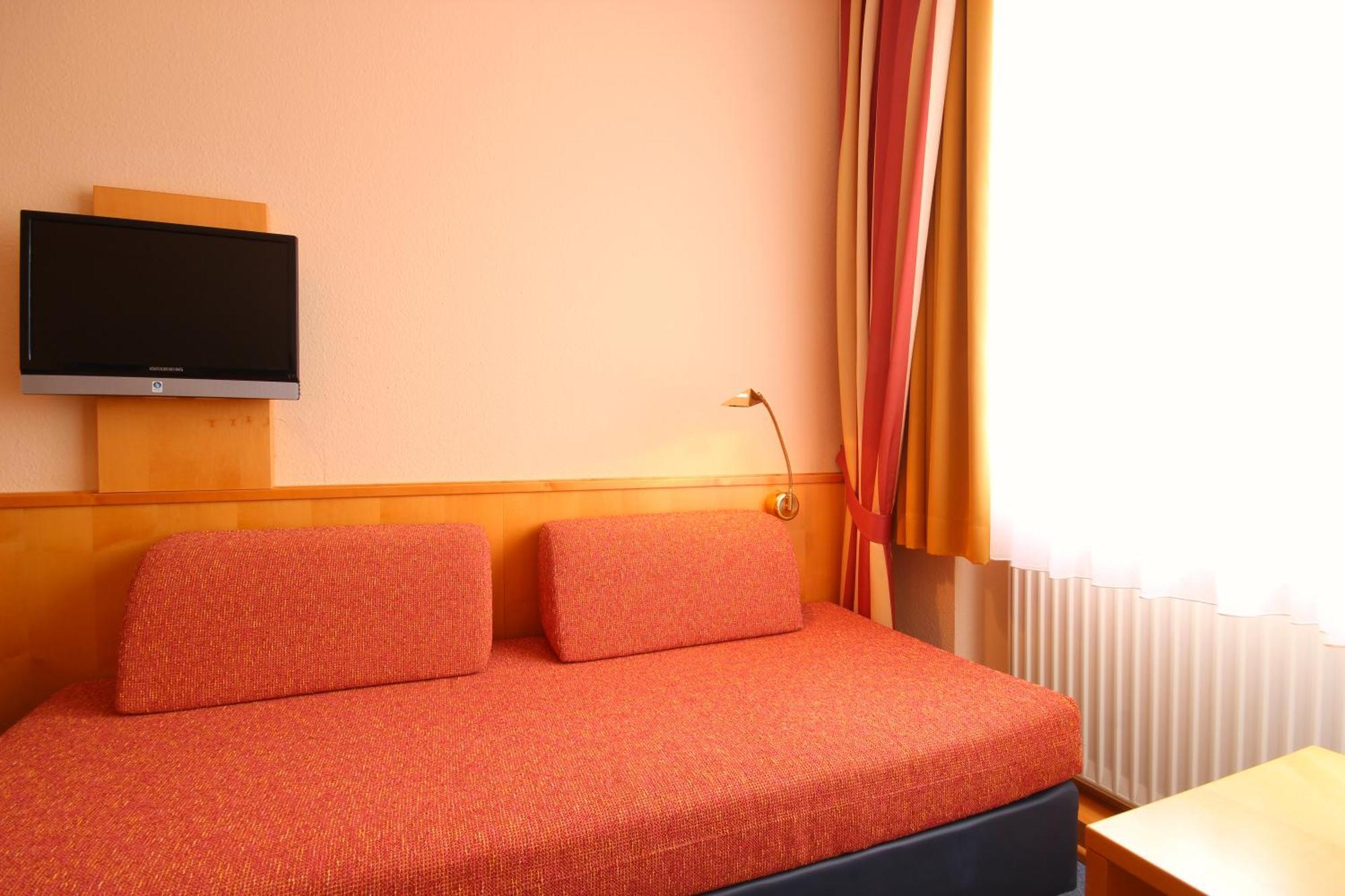 Hotel Hanken Gmbh, Hotel Hanken Und Seehotel Вангероге Екстериор снимка